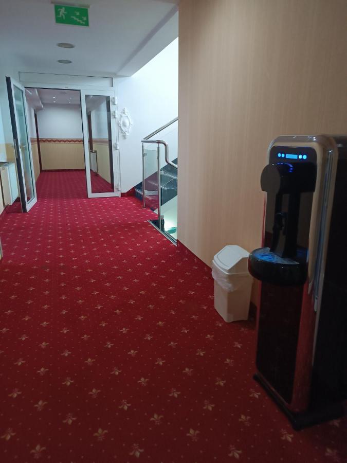 Amigo Hotel Sulejówek Eksteriør bilde