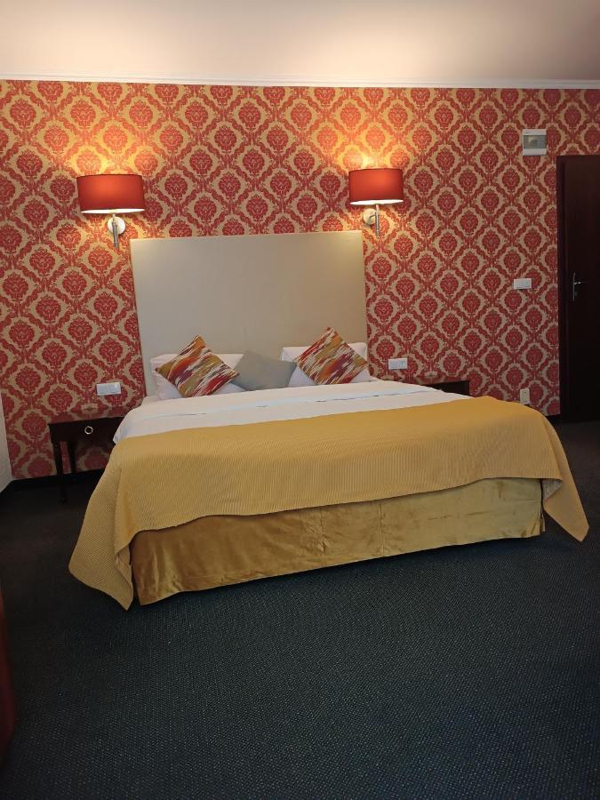 Amigo Hotel Sulejówek Eksteriør bilde
