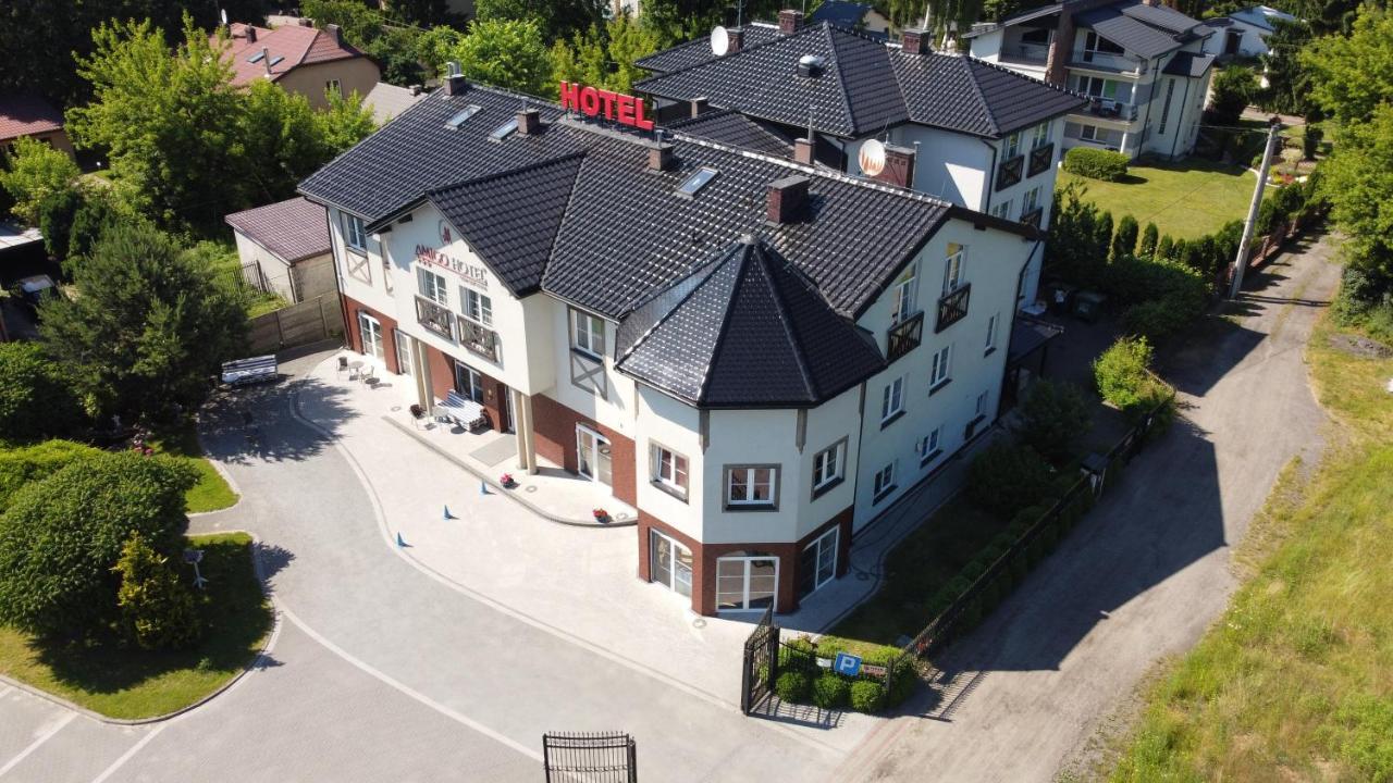 Amigo Hotel Sulejówek Eksteriør bilde