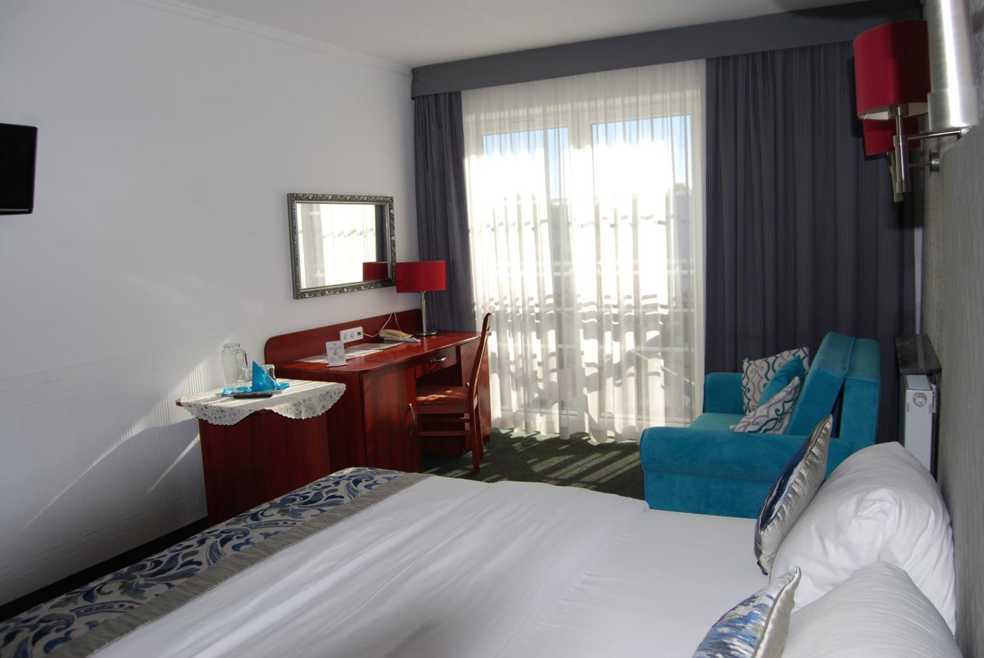 Amigo Hotel Sulejówek Eksteriør bilde