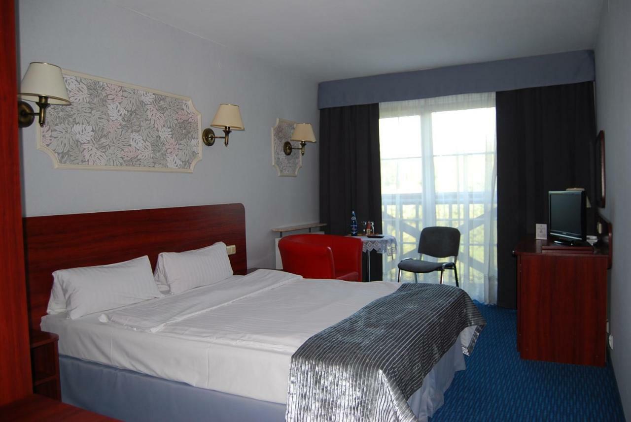 Amigo Hotel Sulejówek Eksteriør bilde