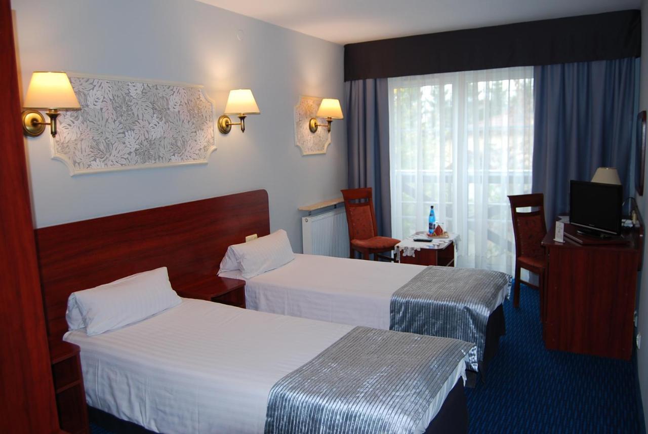 Amigo Hotel Sulejówek Eksteriør bilde